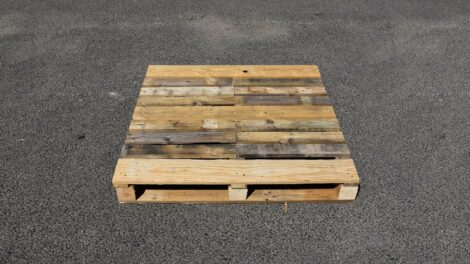 Raklap Hasznosító - 800x1200 mm Használt anyagból előállított raklap [1]